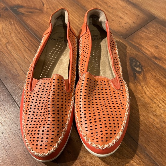 Earth Origins Orange Perforated Flats Lark Lizzy Size 10 - Picture 1 of 7